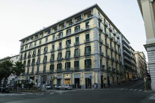 Внешний вид отеля Vinto House Salerno