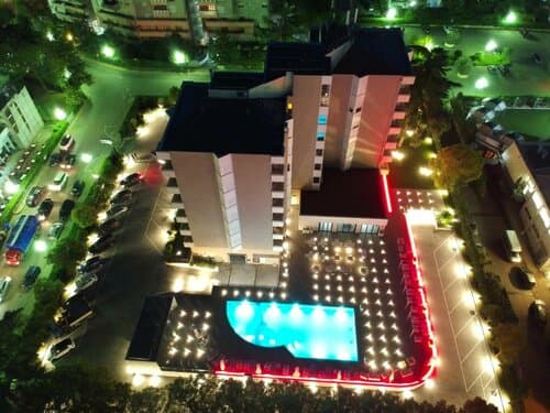 Внешний вид отеля Domus Grand Hotel