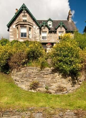 Внешний вид отеля Craigroyston House & Lodge