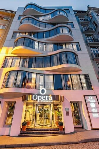 Внешний вид отеля Opera Hotel