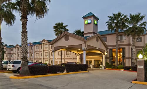Внешний вид отеля Holiday Inn Express Hotel & Suites Lake Charles, an Ihg Hotel