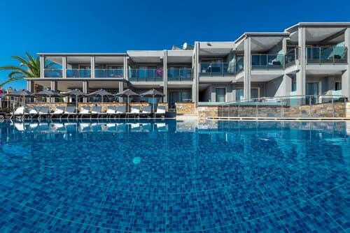 Внешний вид отеля Dionysos Hotel & Suites