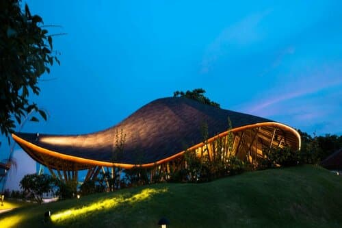 Внешний вид отеля Tijili Benoa в Беное