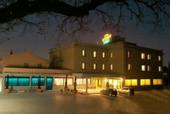 Внешний вид отеля Hotel Torresi
