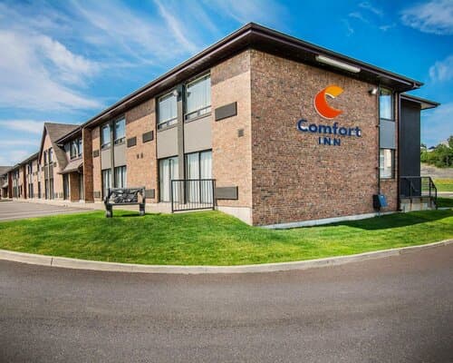 Внешний вид отеля Comfort Inn Edmundston