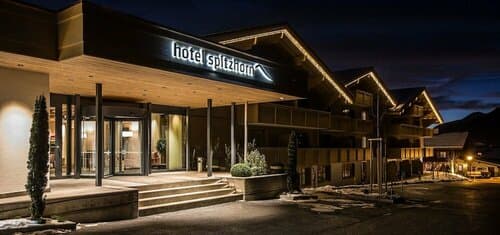 Внешний вид отеля Hotel Spitzhorn в Саанене