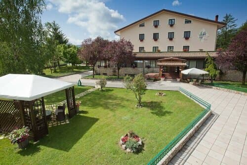 Внешний вид отеля Hotel Iris