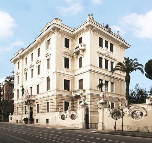 Внешний вид отеля Aldrovandi Residence City Suites