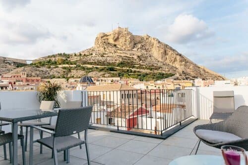 Внешний вид отеля Apartamentos Tito San Nicolás в Испании