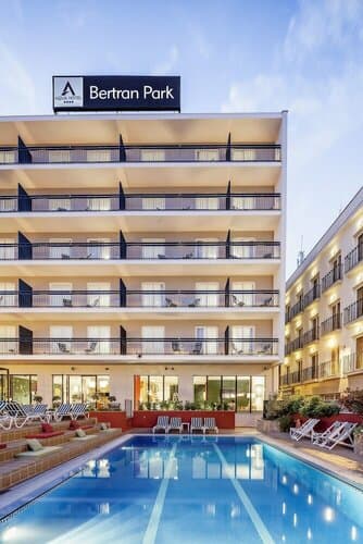 Внешний вид отеля Aqua Hotel Bertran Park