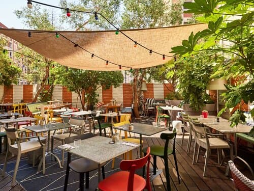 Внешний вид отеля Mama Shelter Lyon в Лионе