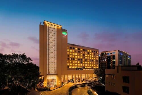 Внешний вид отеля Courtyard by Marriott Mumbai International Airport
