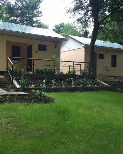 Внешний вид отеля Ручеек в Джубге