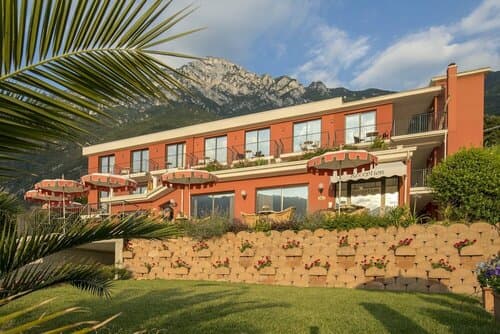 Внешний вид отеля Hotel Oasi Beach