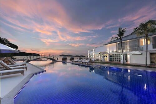 Внешний вид отеля Dash Resort Langkawi в Пантае Тенгахе