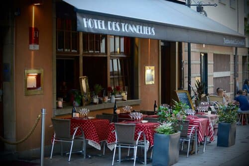 Внешний вид отеля Hôtel des Tonneliers в Центре