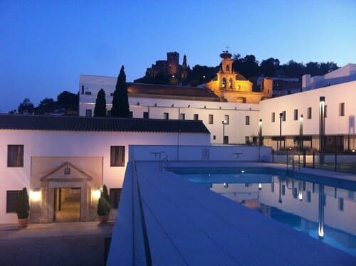Внешний вид отеля Hotel Convento Aracena & SPA