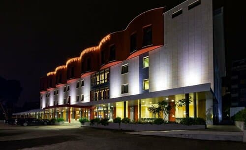 Внешний вид отеля Bv President Hotel в Ренде