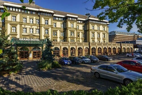 Внешний вид отеля Ensana Grand Margaret Island в Будапеште
