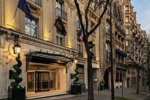 Внешний вид отеля Renaissance Paris Nobel Tour Eiffel Hotel в Квартире де ле Порт-Дофине