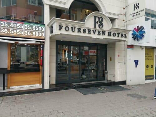 Внешний вид отеля Four Seven Hotel
