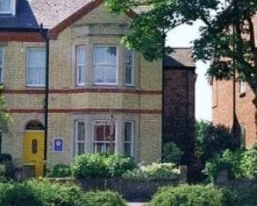 Внешний вид отеля Worth House в Великобритании