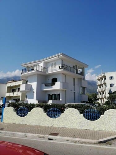 Внешний вид отеля Hotel Tirreno