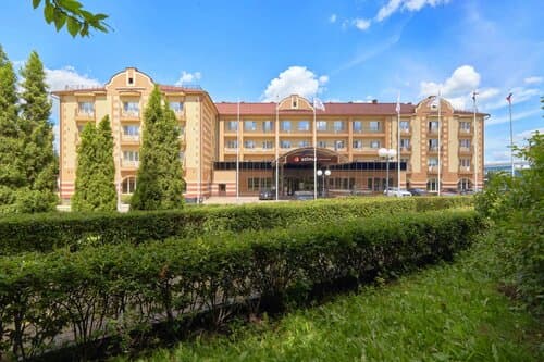 Внешний вид отеля Azimut Отель Саранск в Саранске