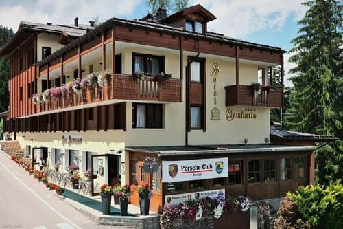 Внешний вид отеля Hotel Caminetto