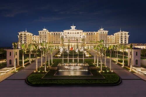 Внешний вид отеля Hilton Haikou Meilan