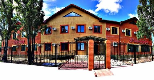 Внешний вид отеля Гранд в Новом Городе