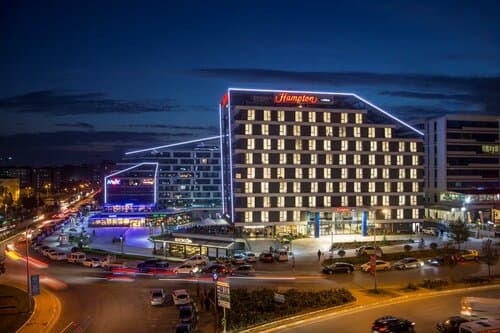 Внешний вид отеля Hampton by Hilton Istanbul Kurtköy