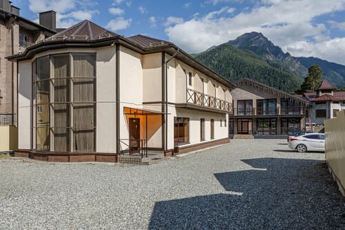 Внешний вид отеля Версаль в Архызе