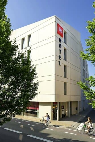 Внешний вид отеля Ibis Sint Niklaas Centrum