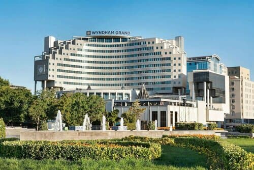 Внешний вид отеля Wyndham Grand Kayseri