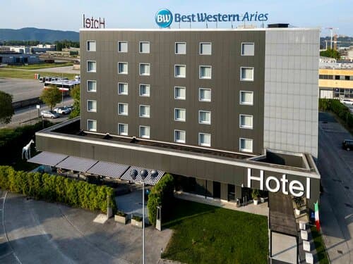 Внешний вид отеля Best Western Hotel Aries
