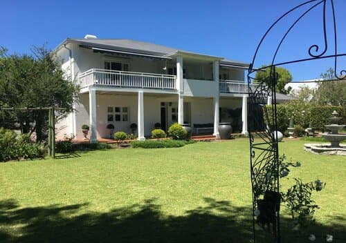 Внешний вид отеля No. 10 Caledon Street Guest House в Джордже