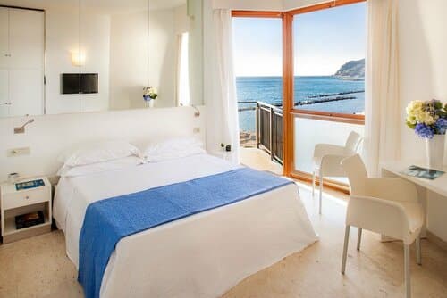 Внешний вид отеля Hotel Caravelle