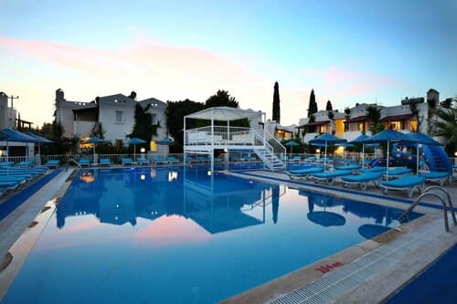 Внешний вид отеля Summer in Garden Suites & Beach Hotel