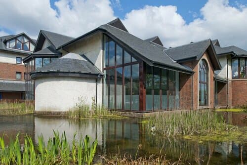 Внешний вид отеля Holiday Inn Glasgow East Kilbride