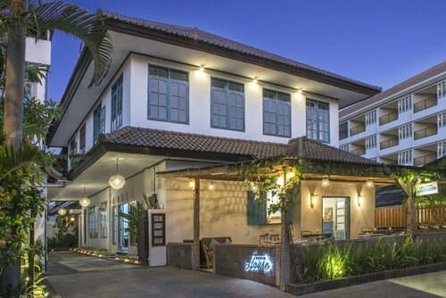 Внешний вид отеля Sanur House в Денпасаре