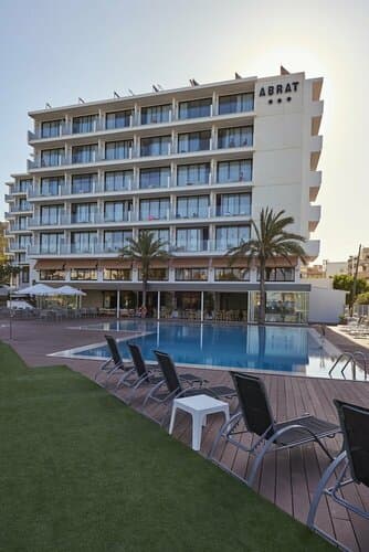 Внешний вид отеля Hotel Abrat