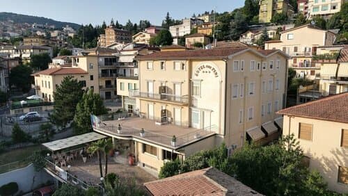 Внешний вид отеля Hotel dei Pini