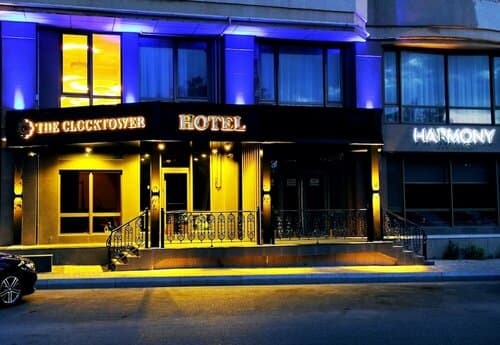 Внешний вид отеля The Clocktower Hotel