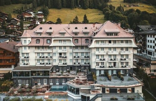 Внешний вид отеля The Cambrian в Адельбодене