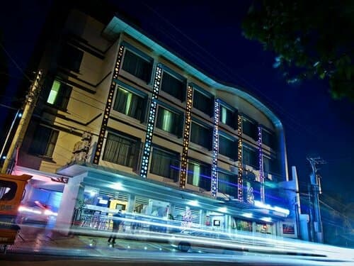 Внешний вид отеля Eloisa Royal Suites