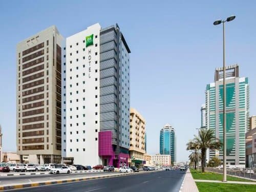 Внешний вид отеля Ibis styles Sharjah