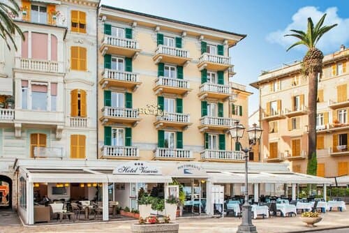 Внешний вид отеля Hotel Vesuvio