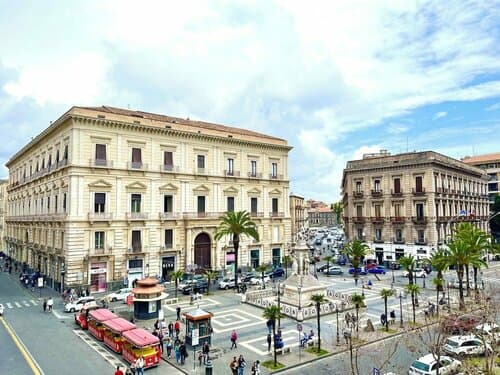 Внешний вид отеля B&b Stesicoro InHabit- Guesthouse City Center