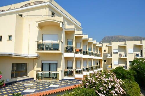Внешний вид отеля Grand Hotel La Playa
